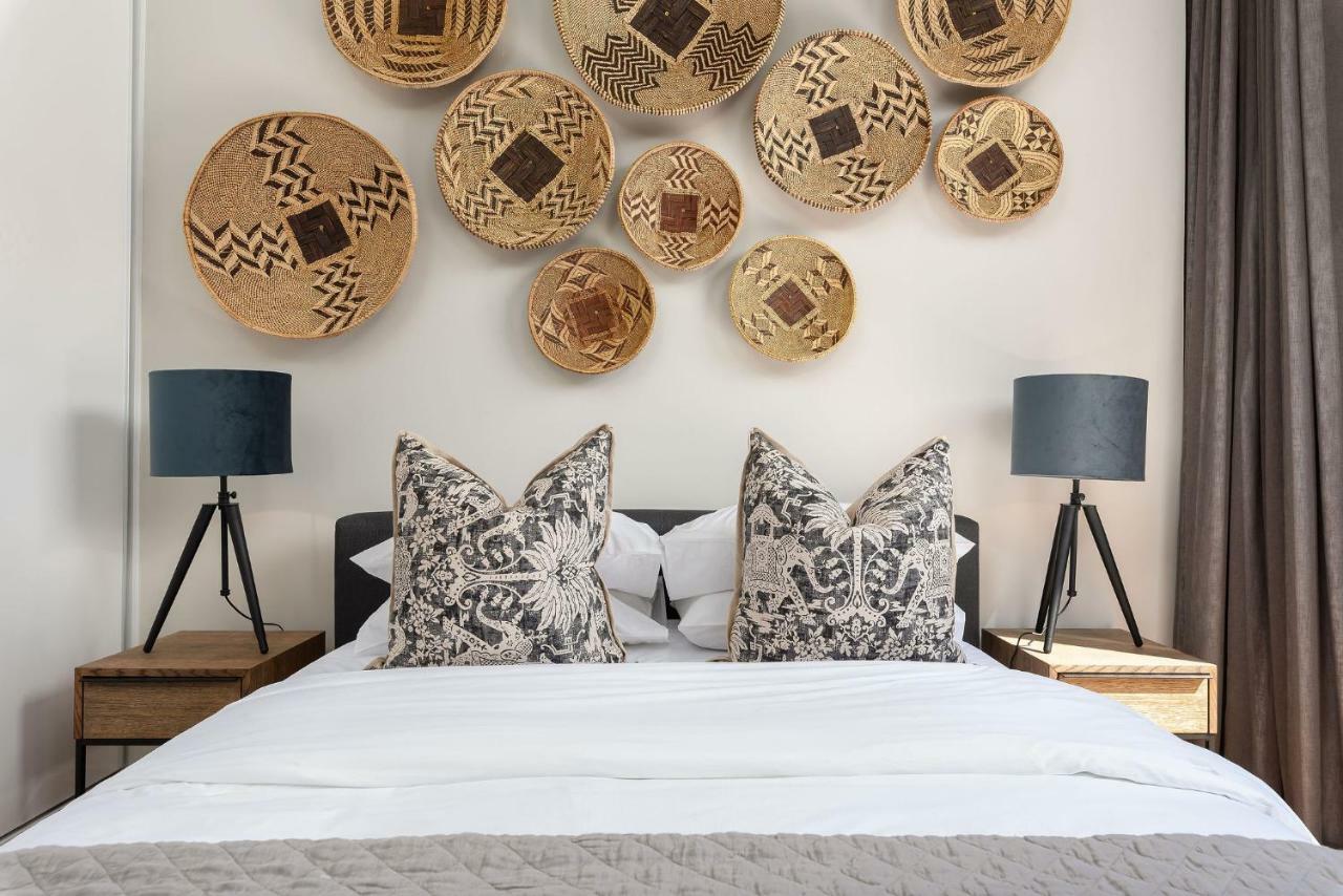 The Docklands Luxury Serviced Apartments Kaapstad Buitenkant foto