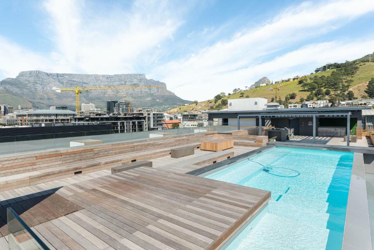The Docklands Luxury Serviced Apartments Kaapstad Buitenkant foto