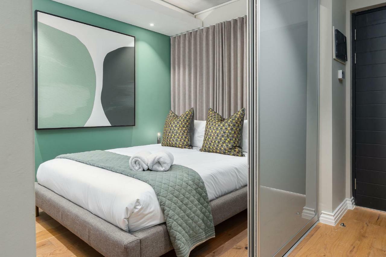 The Docklands Luxury Serviced Apartments Kaapstad Buitenkant foto